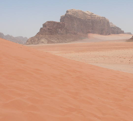 Najpiękniejsza z pustyń – jordańskie Wadi Rum