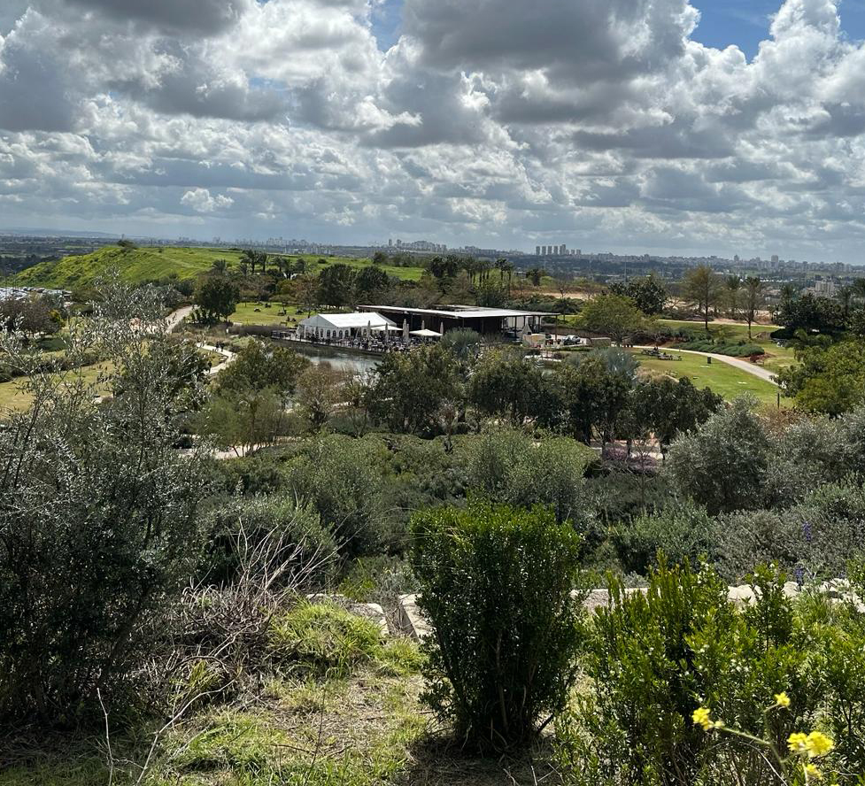 Park Ariela Sharona: Transformacja wysypiska śmieci w przyrodniczą oazę